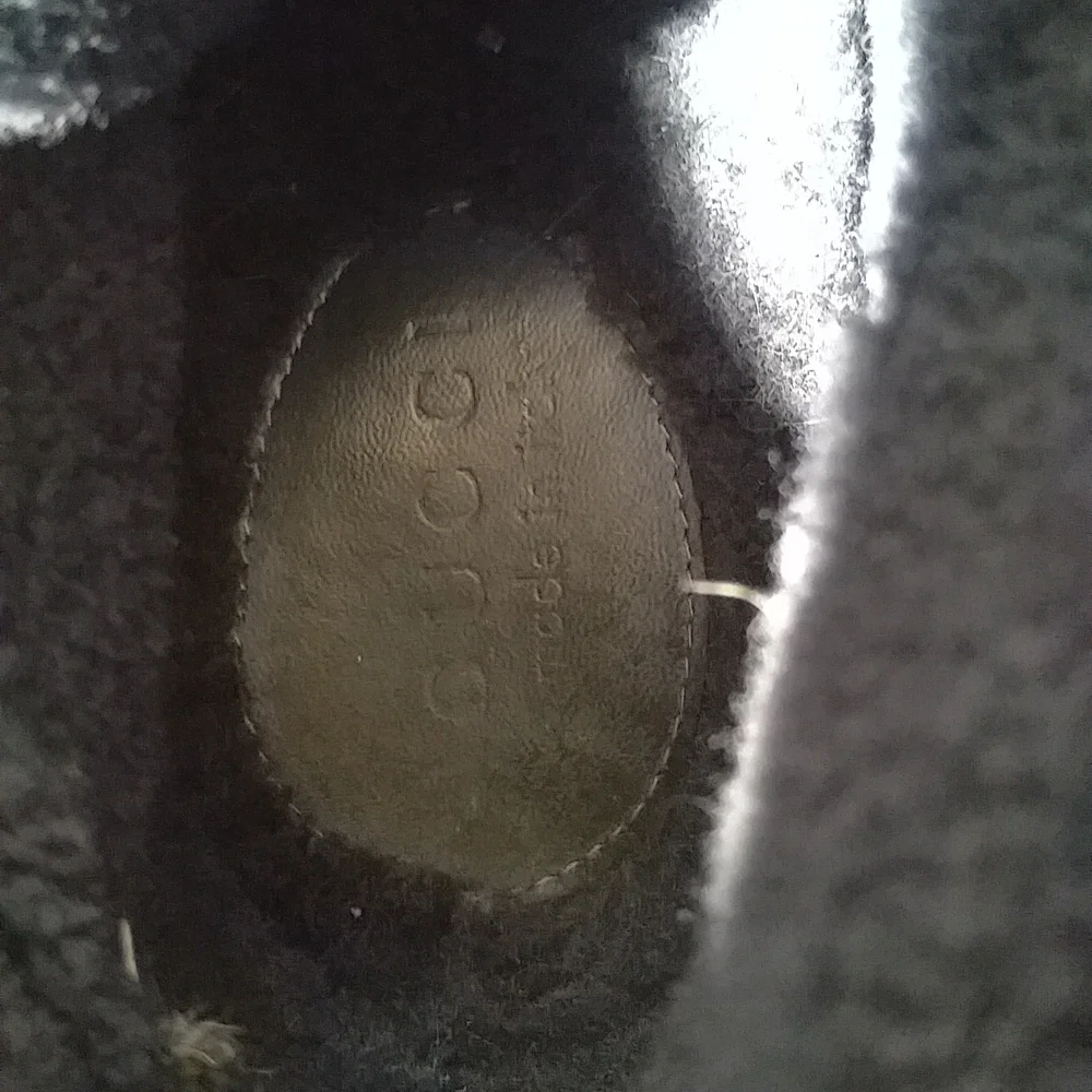 Vintage Gucci sneakers